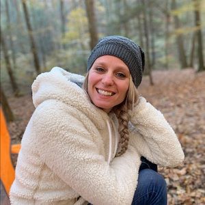 Meet your Posher, Stormy